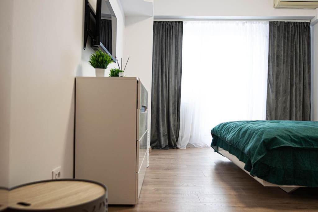 Ultra Central Luxury 3Br 2Bath Apt & Amazing Views Bucureşti Eksteriør bilde