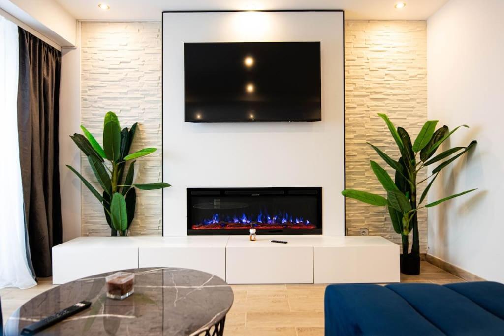 Ultra Central Luxury 3Br 2Bath Apt & Amazing Views Bucureşti Eksteriør bilde